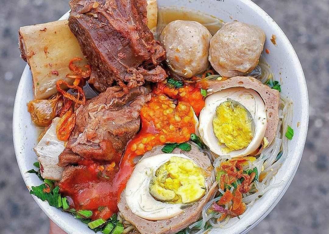 10 Tempat Makan Bakso di Pluit yang Daging Banget!