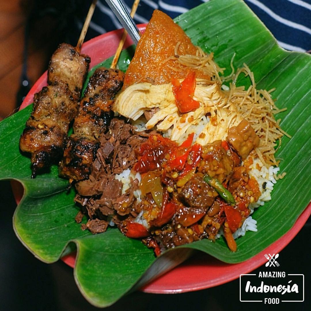 10 Kuliner Malam di Jogja yang Terkenal dan Harganya Merakyat