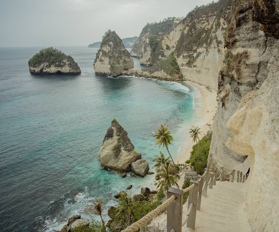 10 Pantai Tersembunyi di Bali, Nggak Ramai dan Cocok buat Foto!