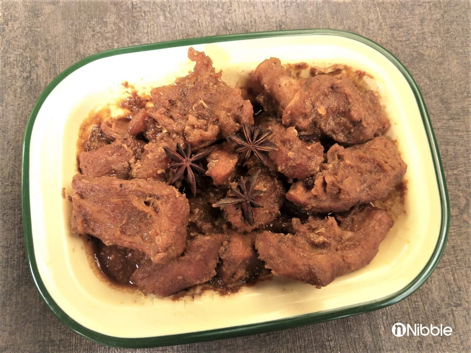 Resep Lapis Daging. Rasa Mirip Rendang, Masaknya Gampang!